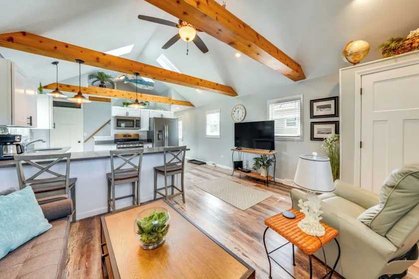 Crest Hill Home Near Golf ~ 3 Mi to Joliet! - Image 1