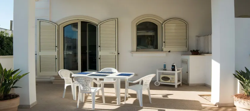 Le Bianche ville con patio privato a un passo dal mare - Image 1