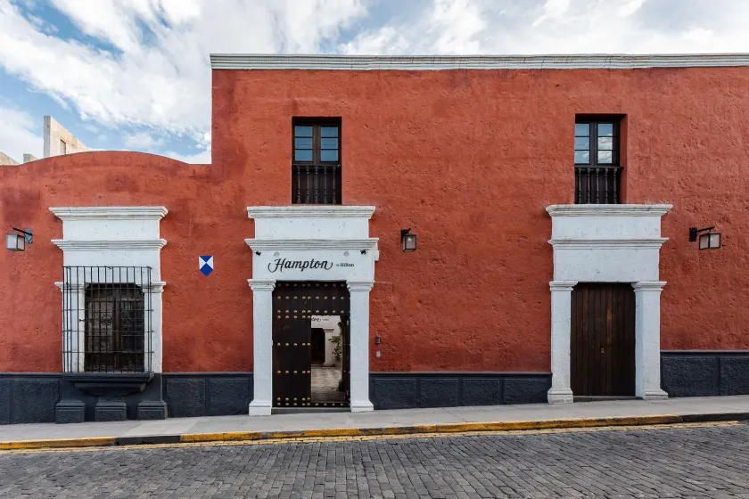 Hampton by Hilton Arequipa - Image 1