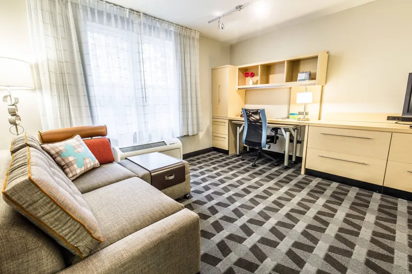 TownePlace Suites by Marriott Gilford - Image 1