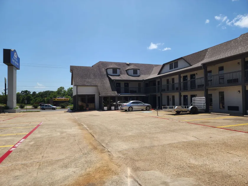 Americas Best Value Inn Longview - Image 1