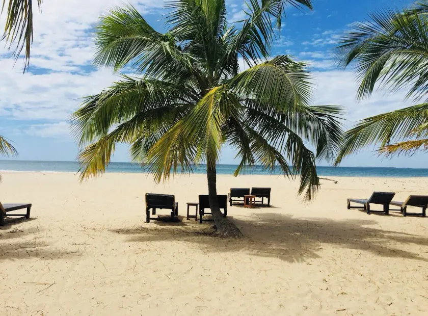Aqua Marine Beach Hotel - Image 1