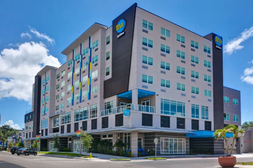 Tru By Hilton St. Petersburg Downtown Central Ave, FL - Image 1