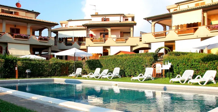 Follonica Apartments - Pool & Relax - Image 1