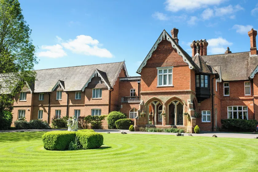 Audleys Wood Hotel, Basingstoke - Image 1