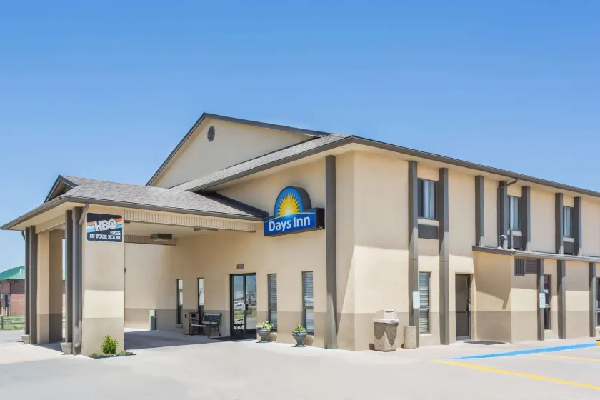 Days Inn by Wyndham Colby - Image 1