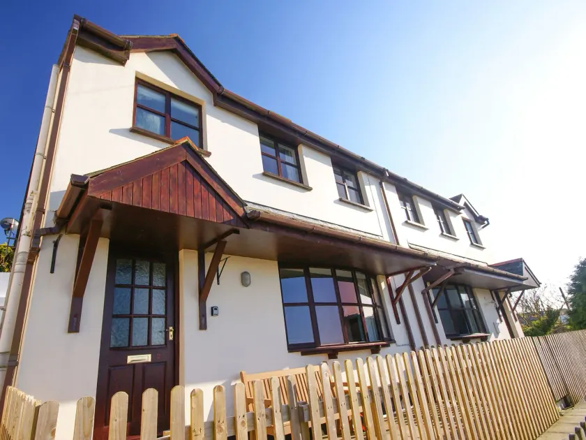 Seal Cottage - Image 1