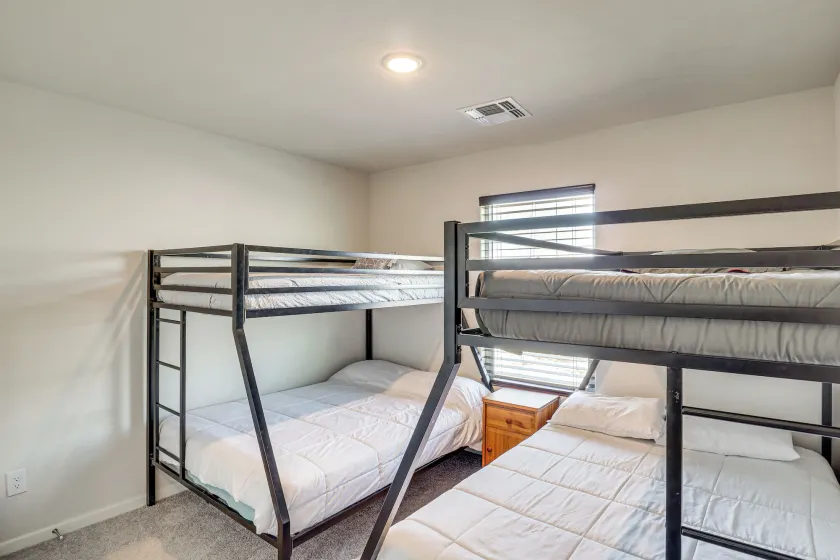 Bullhead City Home w/ Mtn View, By Colorado River - Interiör