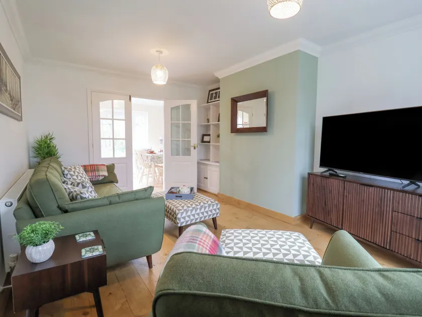 23 Church Farm Lane - Image 1