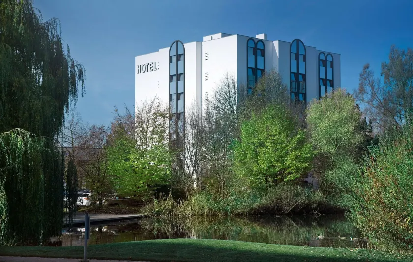 Atrium im Park Hotel Regensburg - Image 1