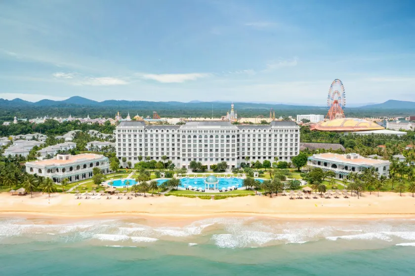 Sheraton Phu Quoc Long Beach Resort - Image 1
