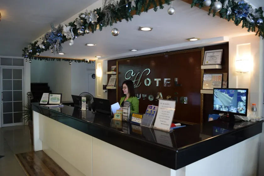 Hotel Euroasia By BLUEBOOKERS - Lobby