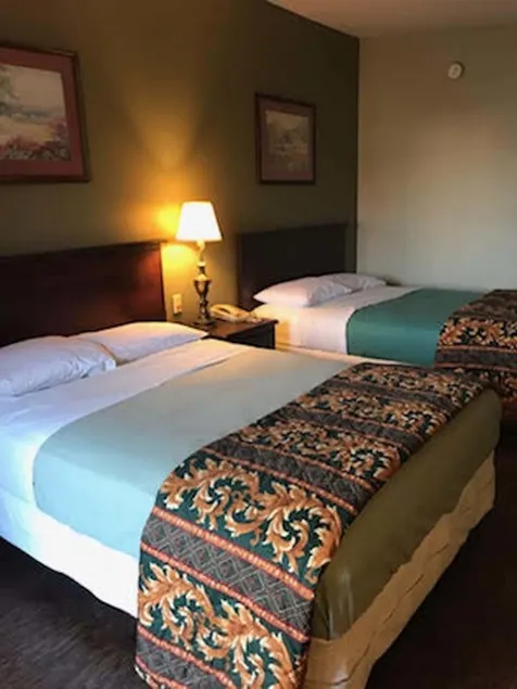 Cactus Inn and Suites - Image 1