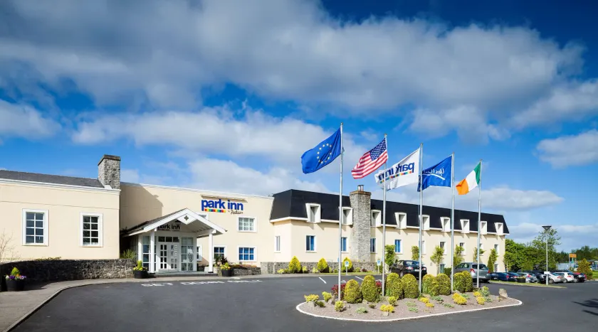 Park Inn by Radisson Shannon Airport - Image 1