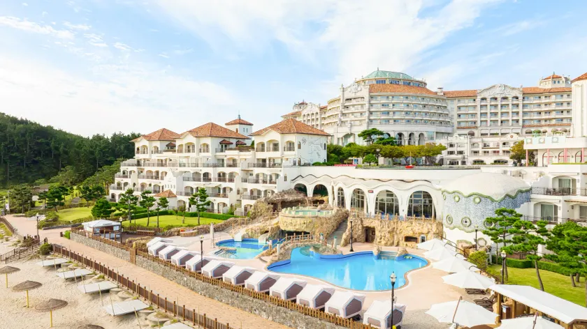 Sol Beach Yangyang - Image 1