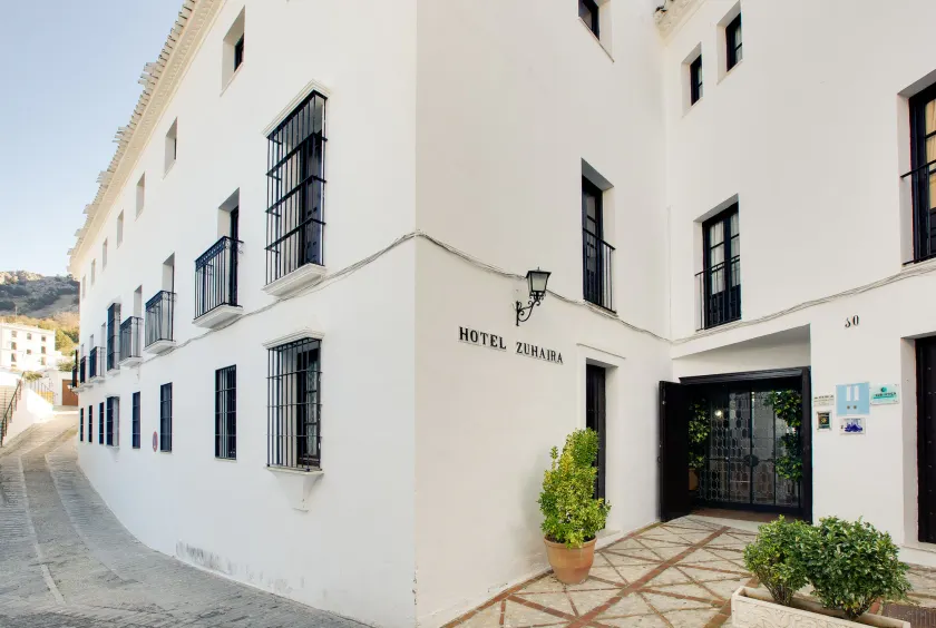Hotel Zuhayra - Image 1
