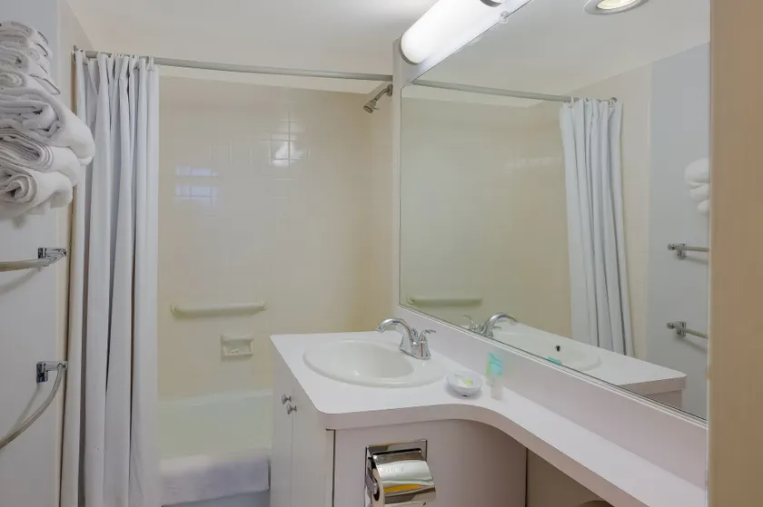 Gateway Inn - Image 1