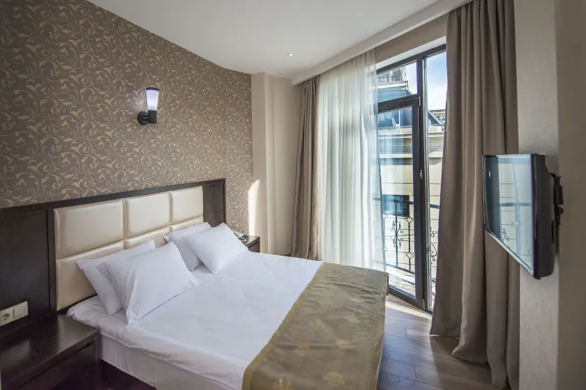 Tbilisi Inn - Image 1