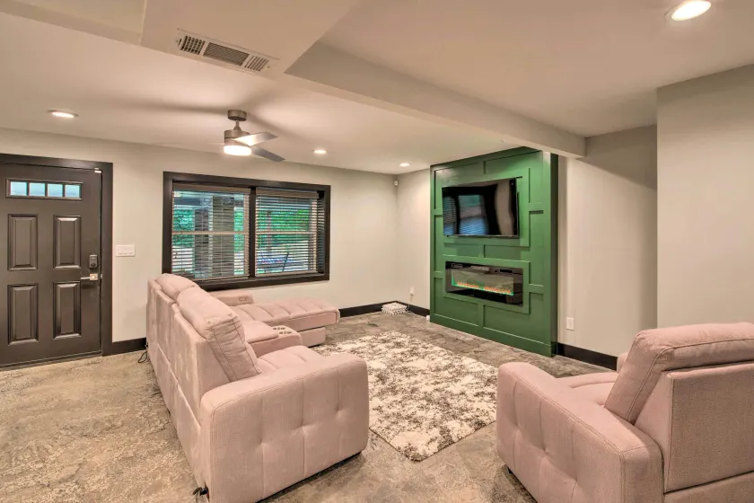 Stylish Atlanta Retreat < 7 Mi to Midtown! - Image 1