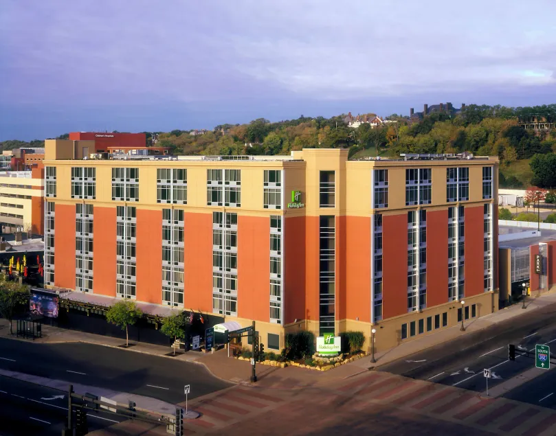 Holiday Inn St. Paul Downtown by IHG - Image 1