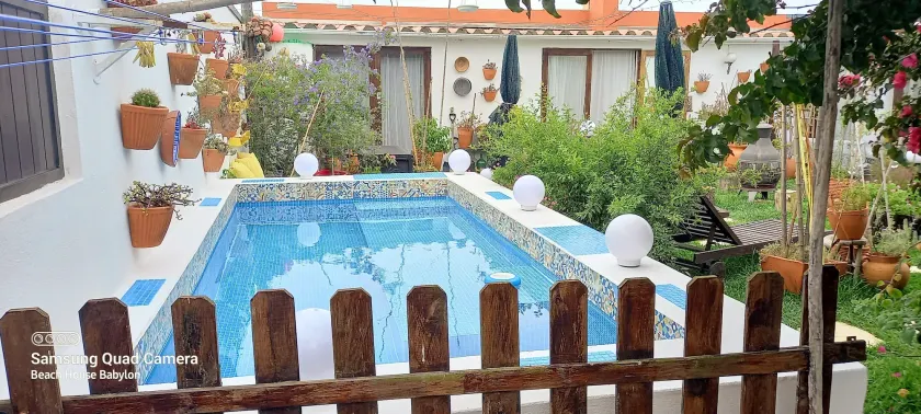 Beach House Babylon guest house with kitchenette and garden - Image 1