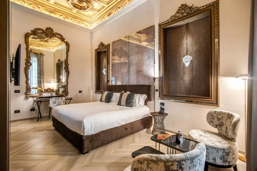 Martius Private Suites Hotel - Image 1
