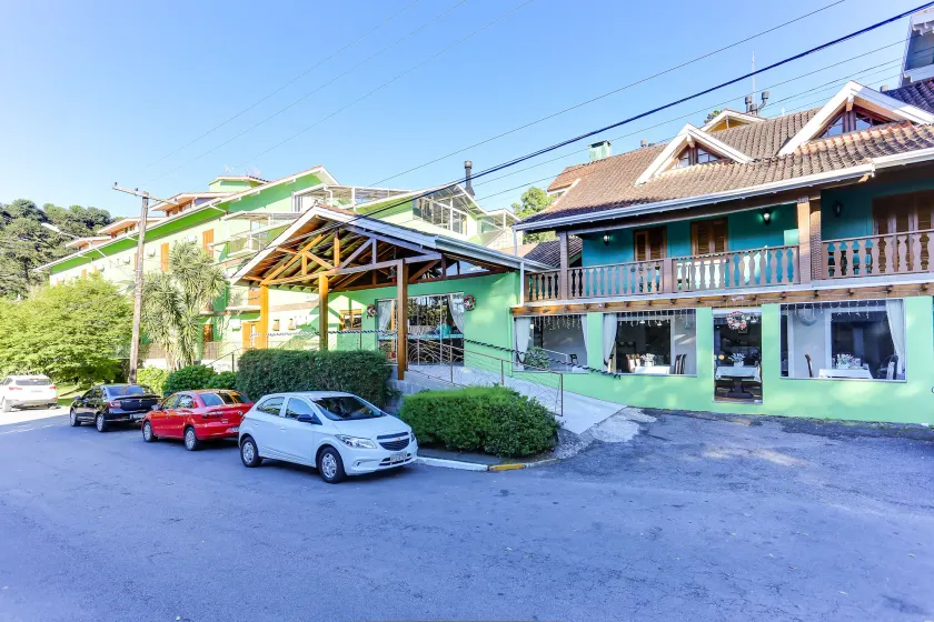 Zermatt Hotel - Image 1