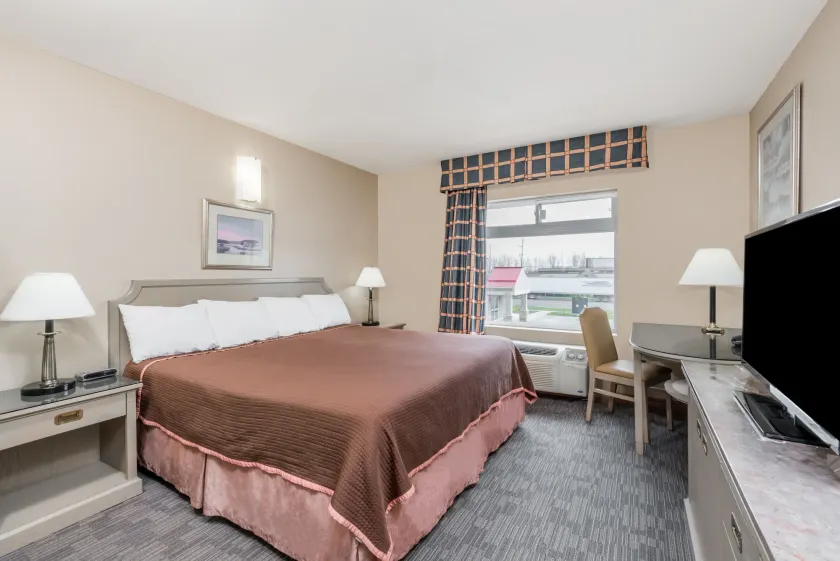London Travel Inn - Image 1