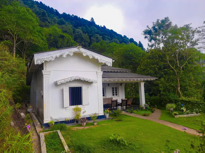 Hill House Haldummulla - Image 1