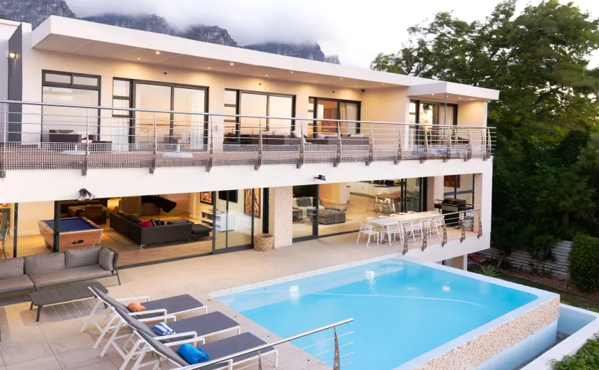 Blue Emerald Villa - Heated Pool - Image 1
