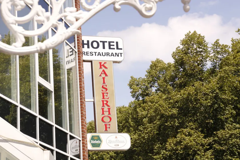 Hotel Kaiserhof Wesel - Image 1