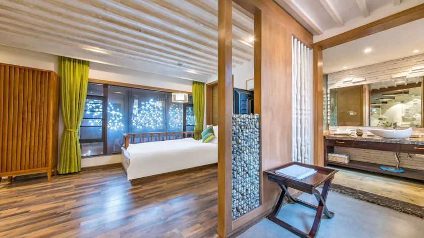 Floral Hotel Yun Shui Snow Mountain - Image 1