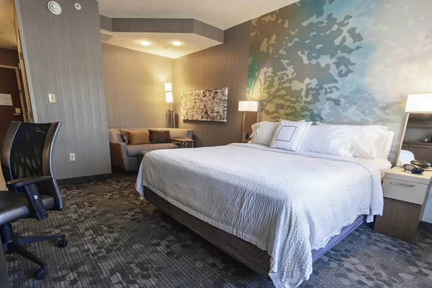 Courtyard by Marriott Cleveland Willoughby - Image 1