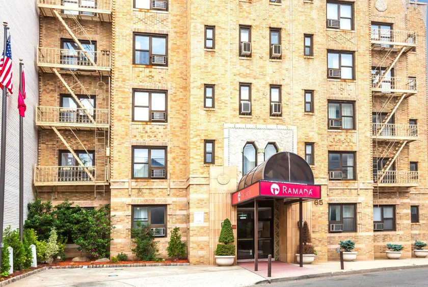 Ramada by Wyndham Jersey City - Image 1