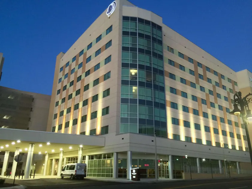 Doubletree By Hilton Reading - Image 1