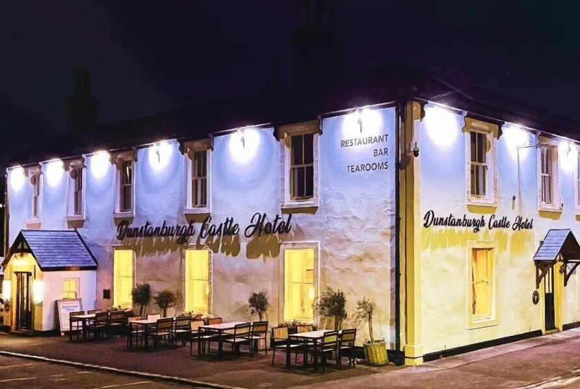 Dunstanburgh Castle Inn - Image 1