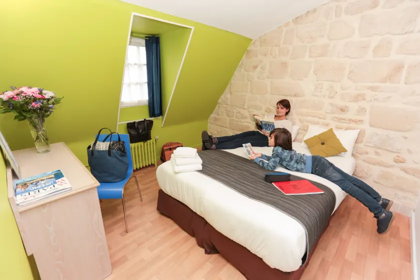 Le Montclair Montmartre by River - Hostel - Image 1