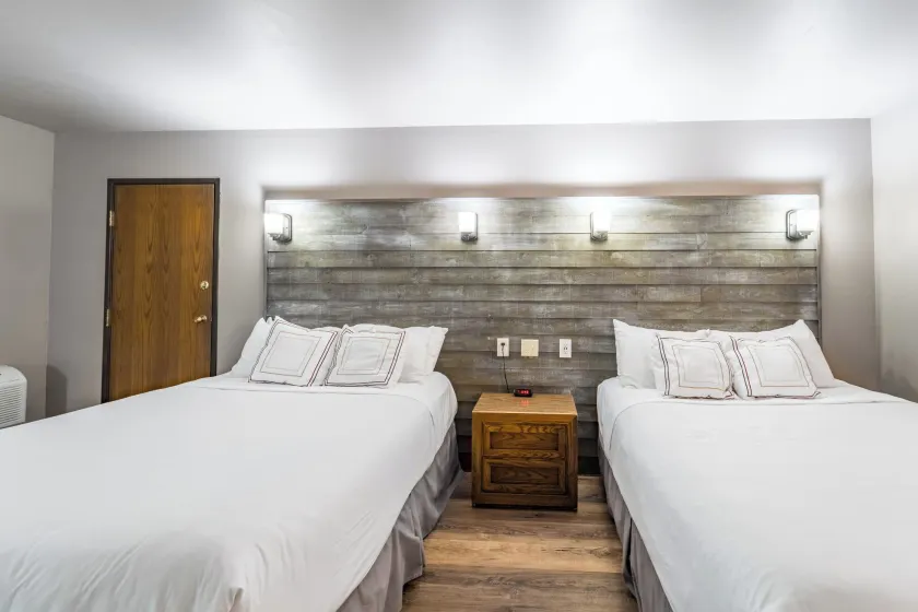 Rib Mountain Inn - Image 1