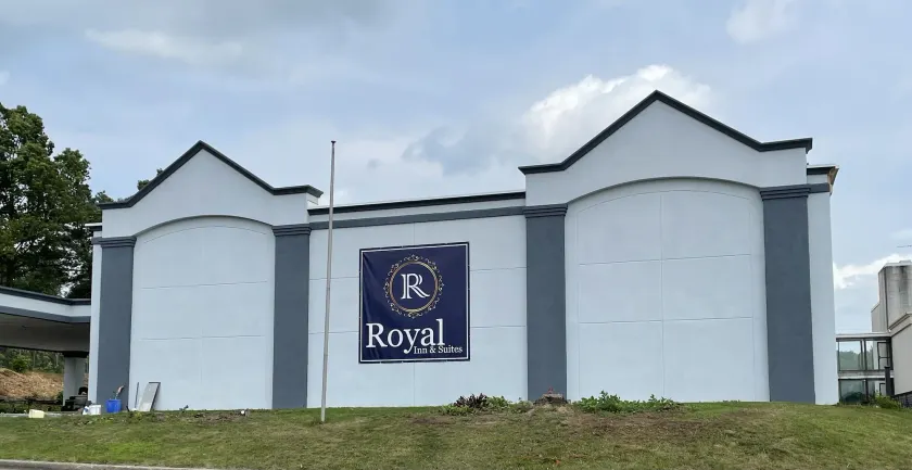 Royal Inn & Suites - Image 1