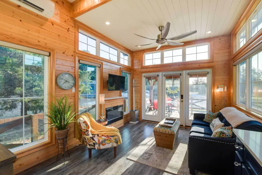 Outdoor Pool & Patio: Quiet Whitney Retreat! - Image 1