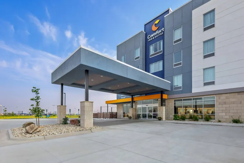 Comfort Inn & Suites at Sanford Sports Complex - Image 1