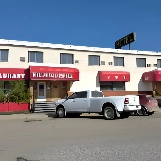 Wildwood Hotel - Image 1