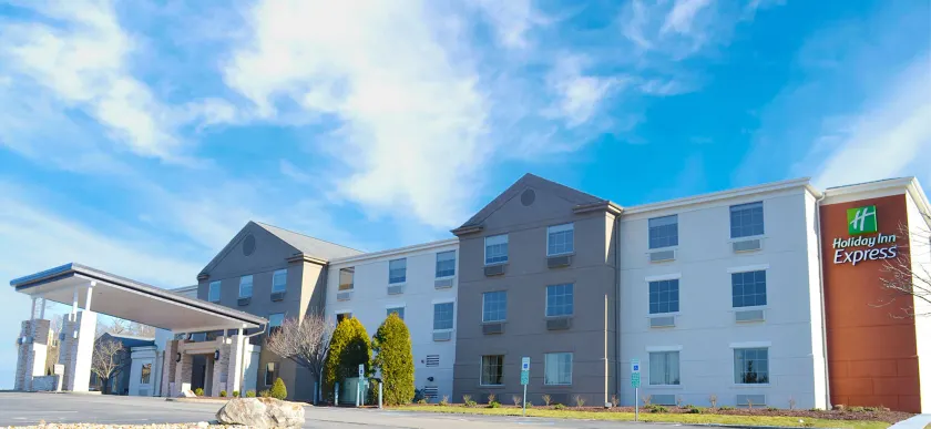 Holiday Inn Express Pittsburgh-Bridgeville by IHG - Image 1