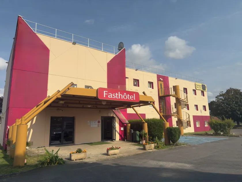 Fasthotel Soissons Nord - Image 1