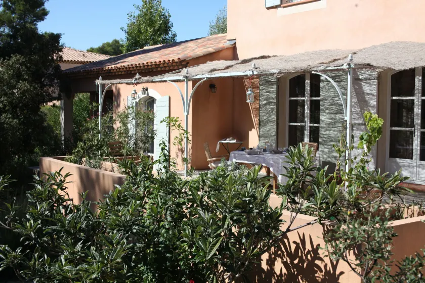 La Bastide De L'aube Chambre d hôtes - Image 1