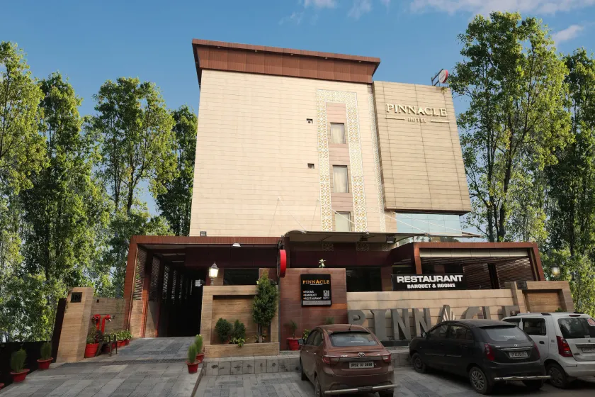 Pinnacle by Click Hotels, Lucknow - Image 1