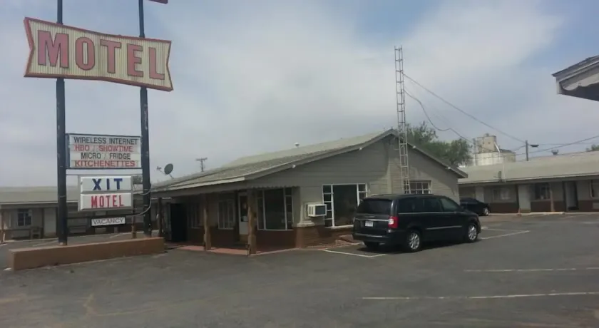 XIT Ranch Motel - Image 1