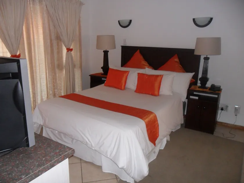 Boschdal Upmarket Guesthouse - Image 1