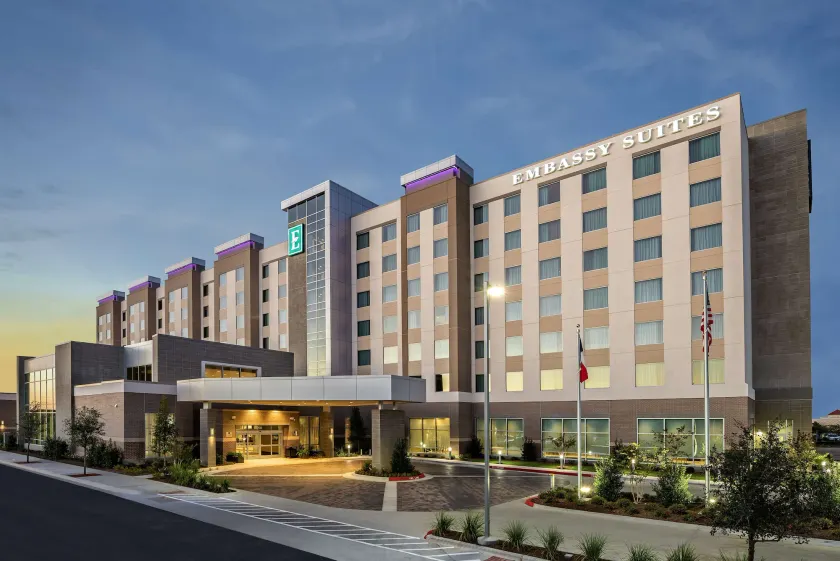 Embassy Suites by Hilton College Station, TX - Image 1