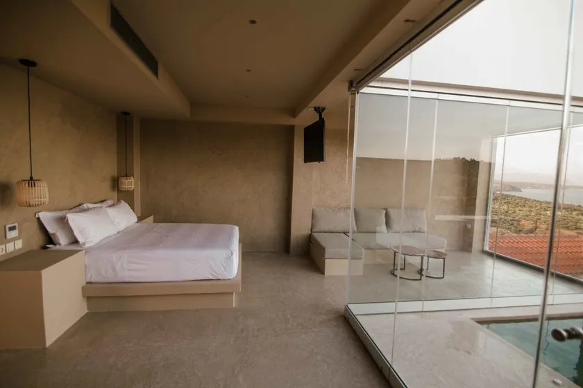 Mani Luxury Suites and Studios in Gytheio with Private Pools - Chambre